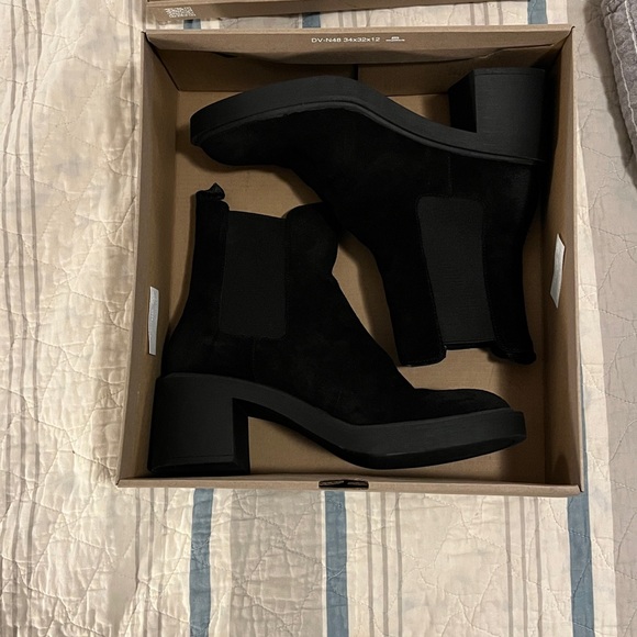 Dolce Vita Gunner Booties - Picture 8 of 8